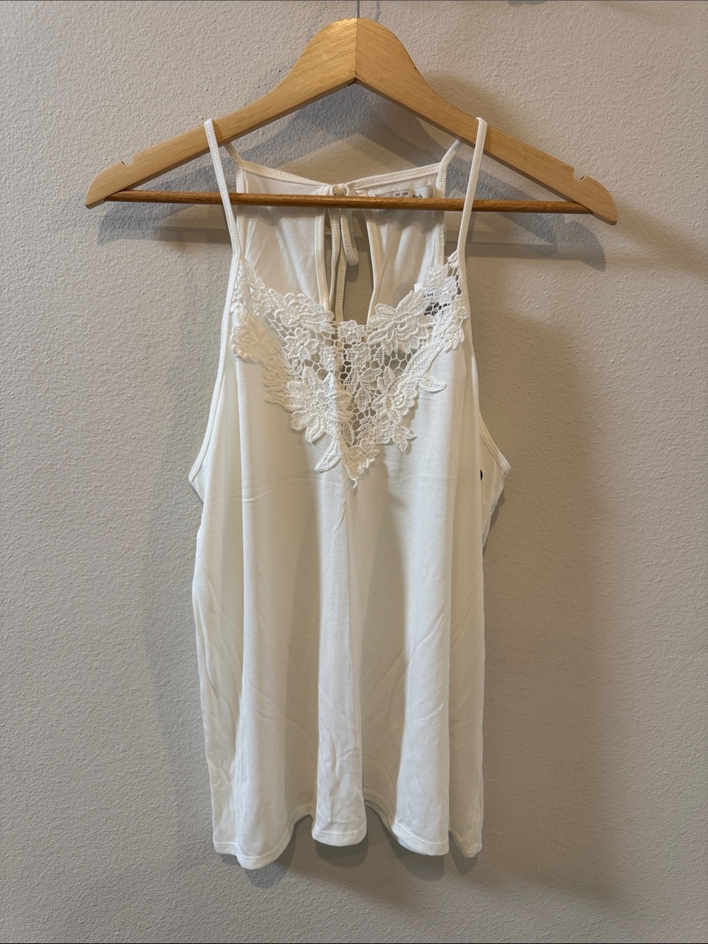 NWT Small Abercrombie & Fitch Cream Lace-Trim Camisole!